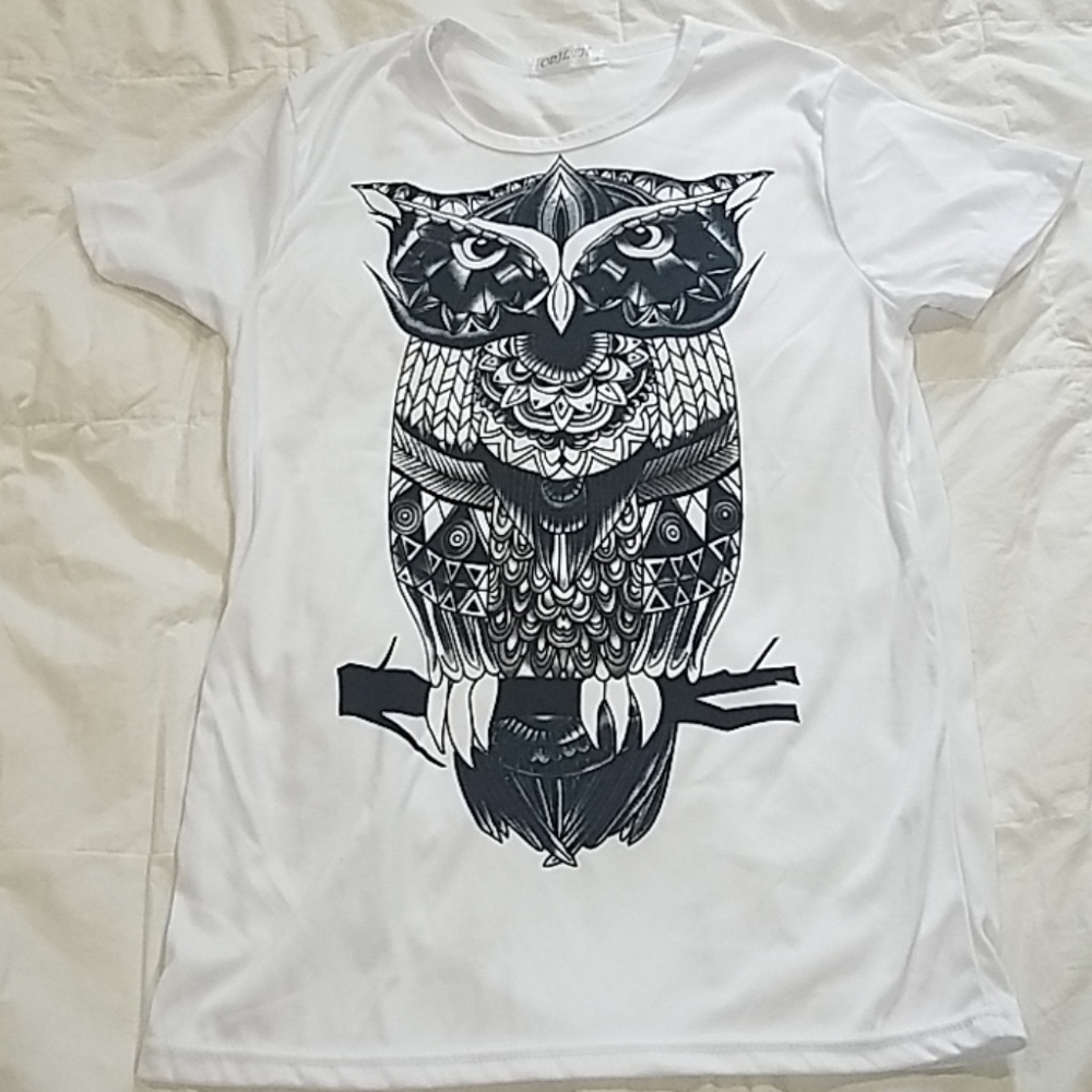 Owl tee. Size M.